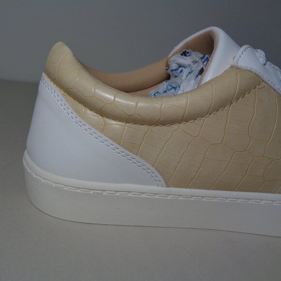 Journee Collection Size 7.5 M / LYNZ / Yellow / Sneakers / New Women's Shoes - Picture 3 of 16